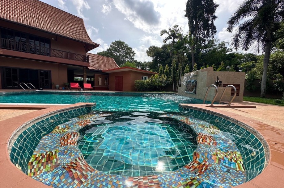 7 Bath, HouseFor Sale, East Pattaya, Chonburi