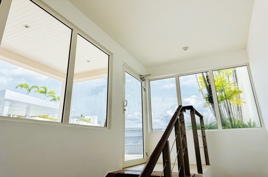 4 Bed, 4 Bath, ApartmentFor Sale, Layan, Phuket