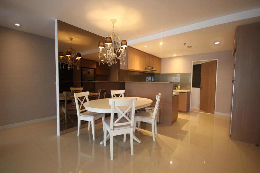 2 Bath, ApartmentFor Sale, Sukhumvit Soi 21-39, Bangkok 2 Bath, ApartmentFor Sale, Sukhumvit Soi 21-39, Bangkok