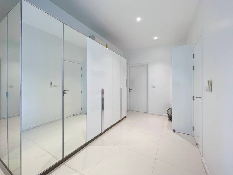 5 Bed, 4 Bath, HouseFor Sale, West - Hua Hin, Prachuap Khiri Khan