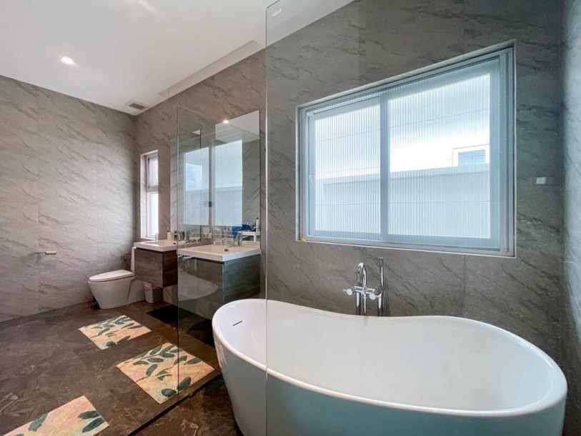 5 Bed, 4 Bath, HouseFor Sale, West - Hua Hin, Prachuap Khiri Khan