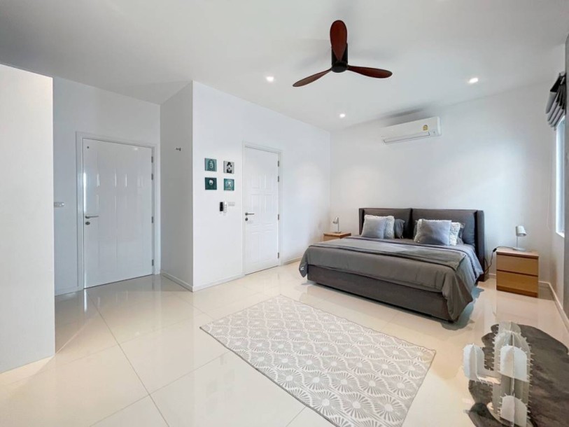 5 Bed, 4 Bath, HouseFor Sale, West - Hua Hin, Prachuap Khiri Khan