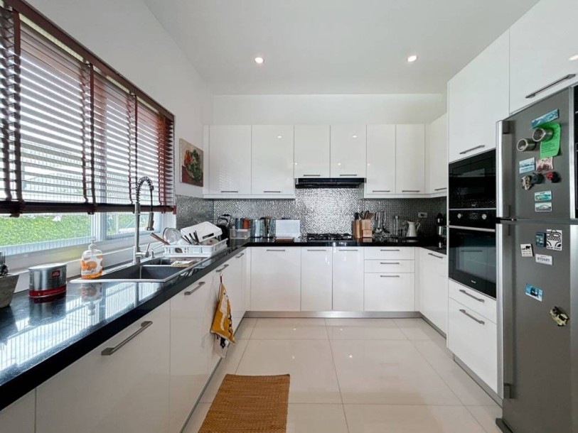 5 Bed, 4 Bath, HouseFor Sale, West - Hua Hin, Prachuap Khiri Khan