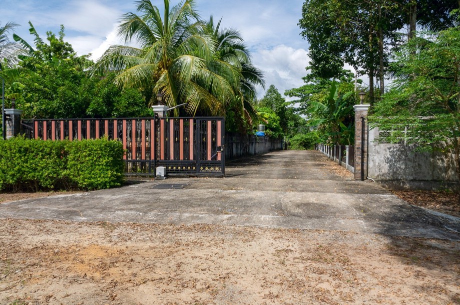 Commercial Property, For Sale