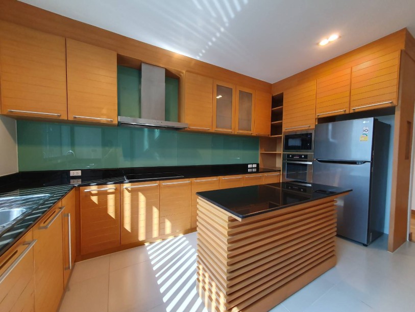 3 Bath, ApartmentFor Sale, Sukhumvit Soi 3-20, Bangkok