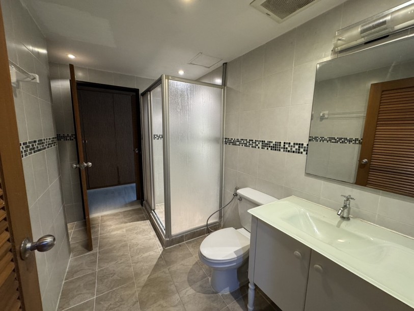 3 Bed, 3 Bath, ApartmentFor Sale, Phrom Phong, Bangkok