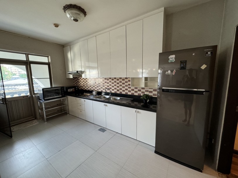 3 Bed, 3 Bath, ApartmentFor Sale, Phrom Phong, Bangkok