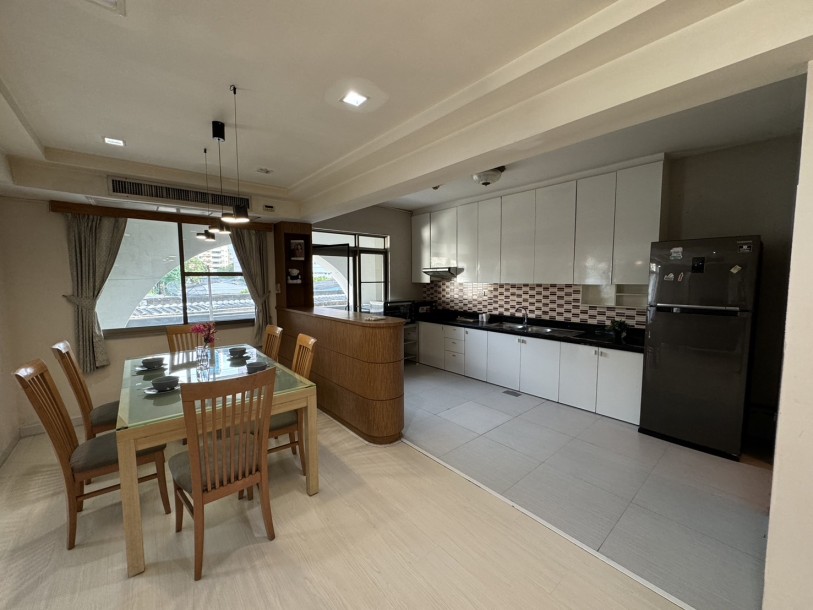 3 Bed, 3 Bath, ApartmentFor Sale, Phrom Phong, Bangkok