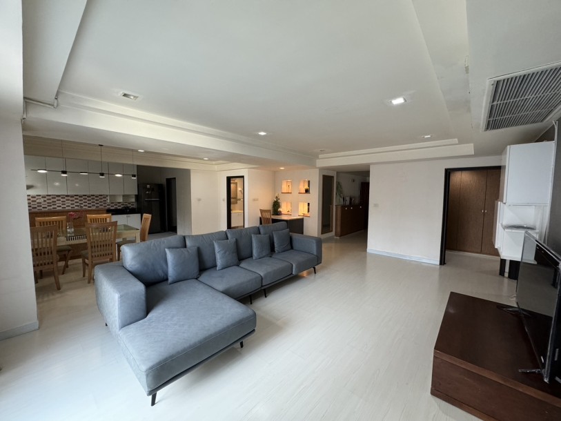 3 Bed, 3 Bath, ApartmentFor Sale, Phrom Phong, Bangkok