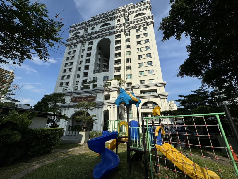 3 Bed, 3 Bath, ApartmentFor Sale, Phrom Phong, Bangkok