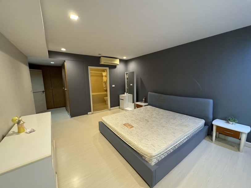 3 Bed, 3 Bath, ApartmentFor Sale, Phrom Phong, Bangkok