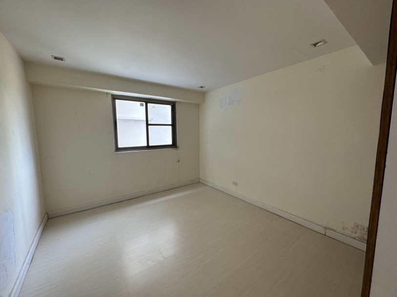 3 Bed, 3 Bath, ApartmentFor Sale, Phrom Phong, Bangkok