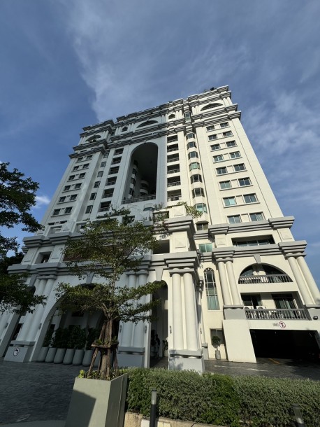 3 Bed, 3 Bath, ApartmentFor Sale, Phrom Phong, Bangkok