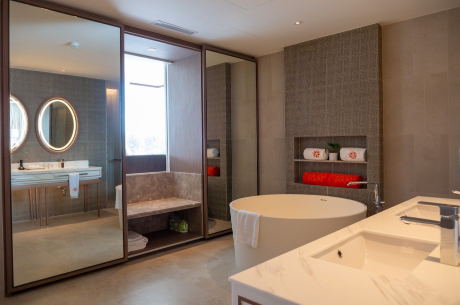 2 Bed, 3 Bath, ApartmentFor Sale, Laguna, Phuket