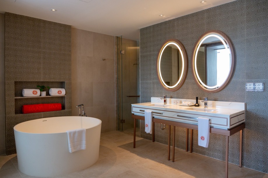 2 Bed, 3 Bath, ApartmentFor Sale, Laguna, Phuket