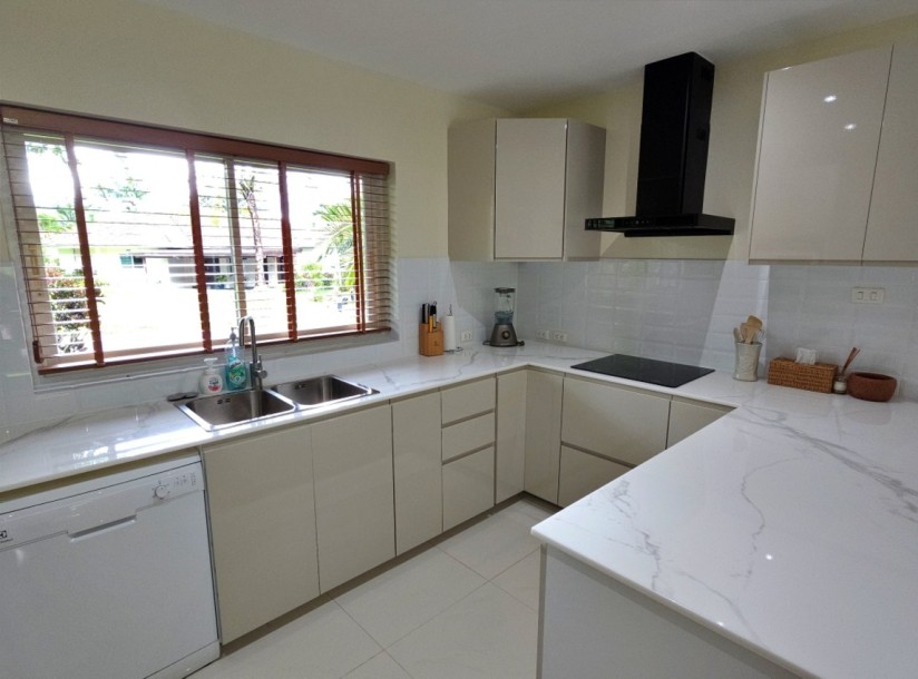 2 Bath, HouseFor Sale, Loch Palm, Phuket