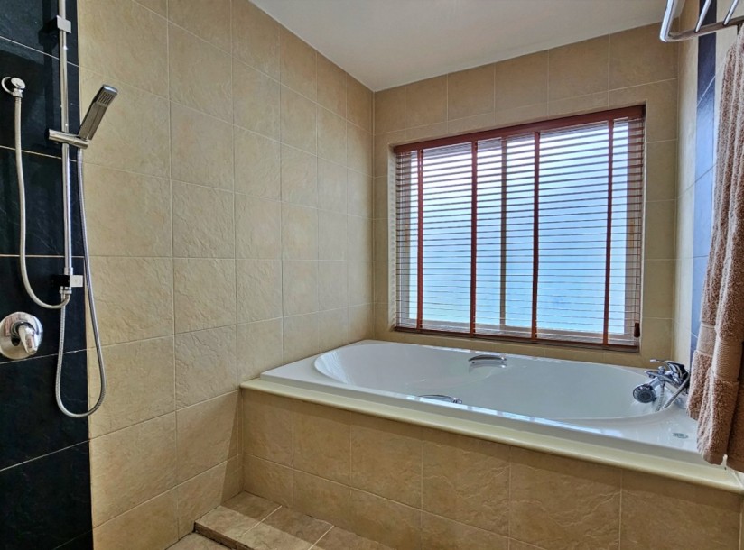 2 Bath, HouseFor Sale, Loch Palm, Phuket