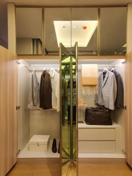 1 Bed, 3 Bath, ApartmentFor Sale, Phra Khanong, Bangkok