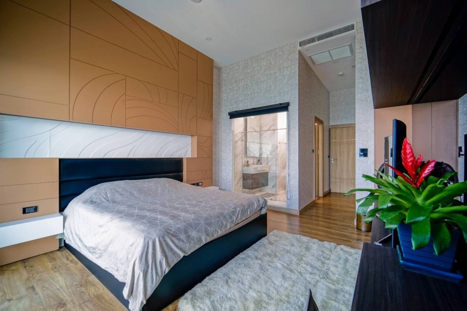 4 Bath, ApartmentFor Sale, North Pattaya, Chonburi