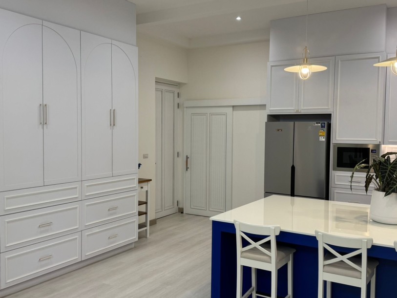 4 Bed, 6 Bath, HouseFor Sale, Yaek Tiwanon, Bangkok