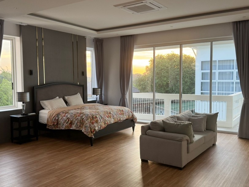 4 Bed, 6 Bath, HouseFor Sale, Yaek Tiwanon, Bangkok