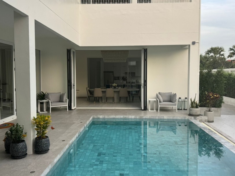 4 Bed, 6 Bath, HouseFor Sale, Yaek Tiwanon, Bangkok