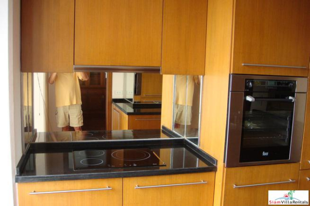 1 Bed, 2 Bath, ApartmentFor Sale, Lumphini, Bangkok