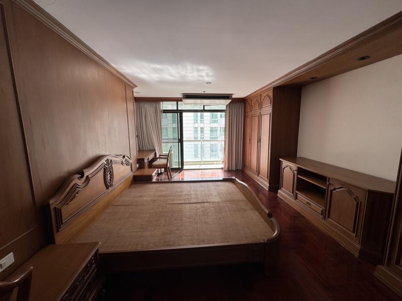 3 Bed, 3 Bath, ApartmentFor Sale, Phrom Phong, Bangkok