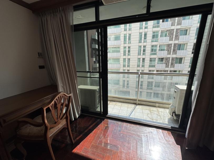 3 Bed, 3 Bath, ApartmentFor Sale, Phrom Phong, Bangkok