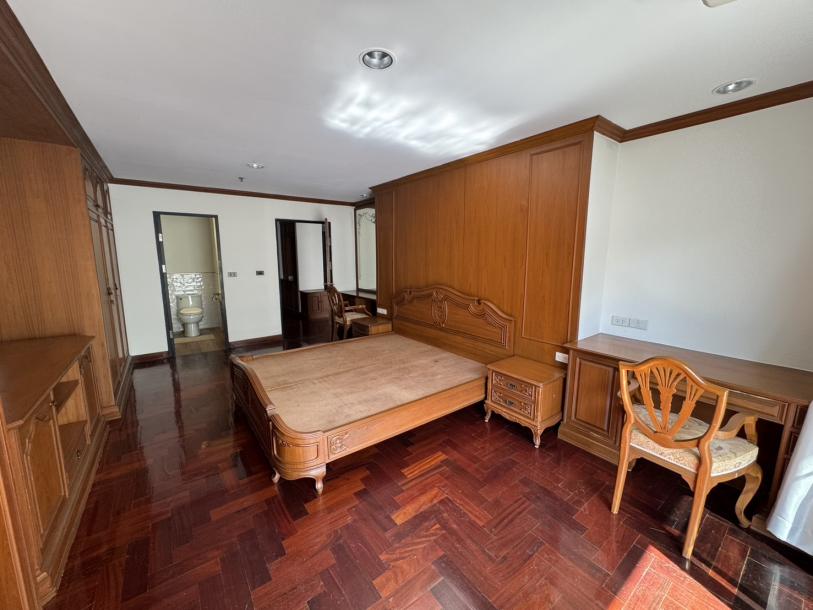 3 Bed, 3 Bath, ApartmentFor Sale, Phrom Phong, Bangkok