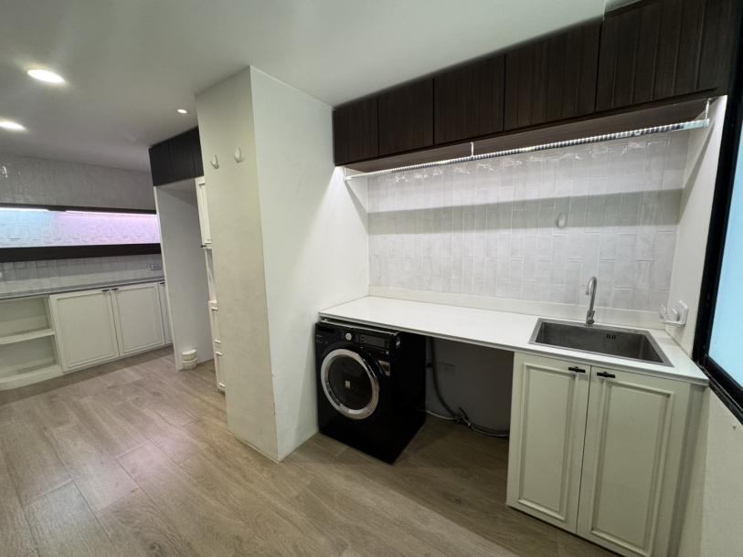 3 Bed, 3 Bath, ApartmentFor Sale, Phrom Phong, Bangkok