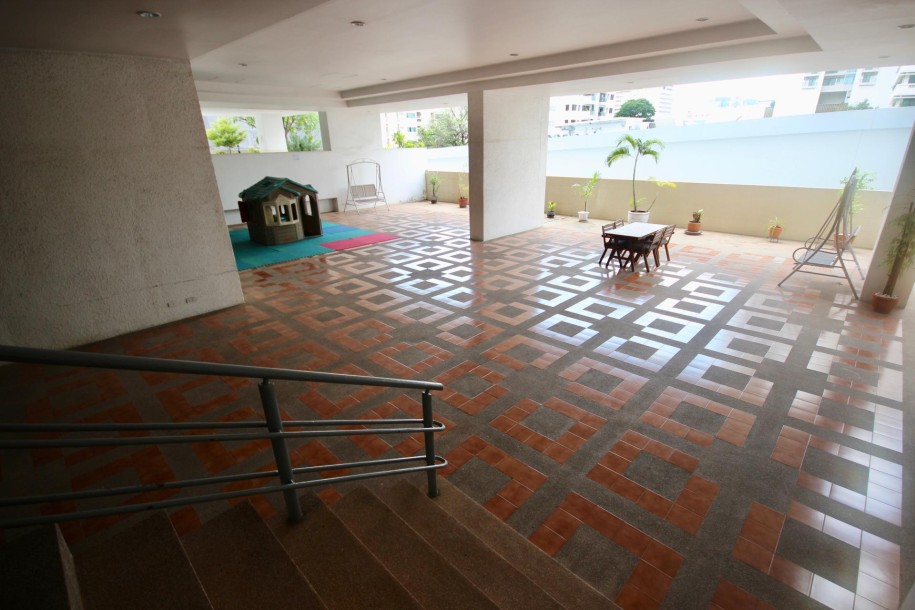 3 Bed, 3 Bath, ApartmentFor Sale, Phrom Phong, Bangkok