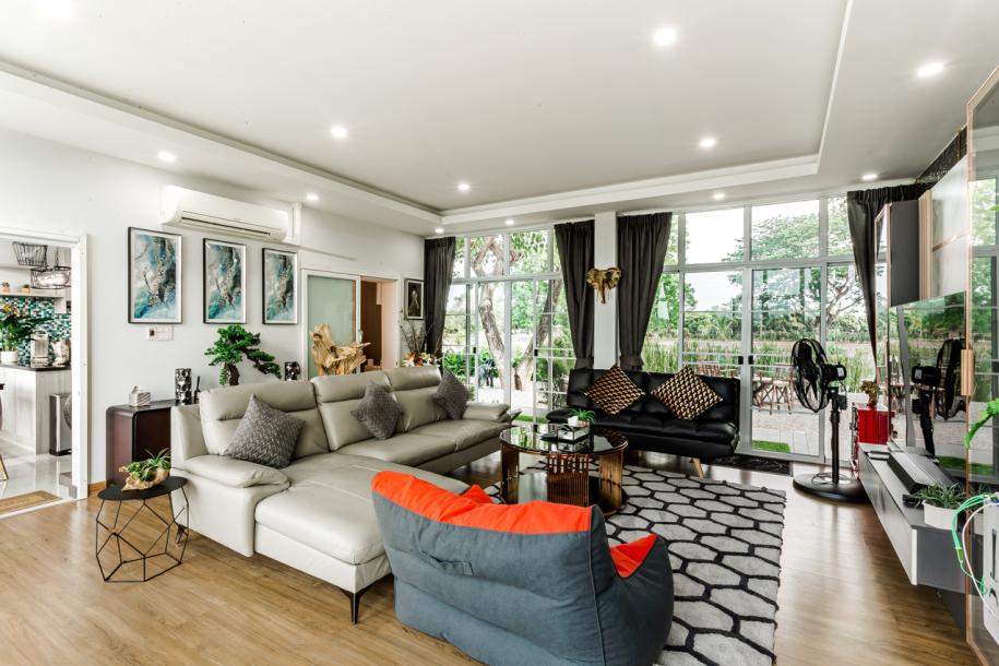 4 Bath, HouseFor Sale