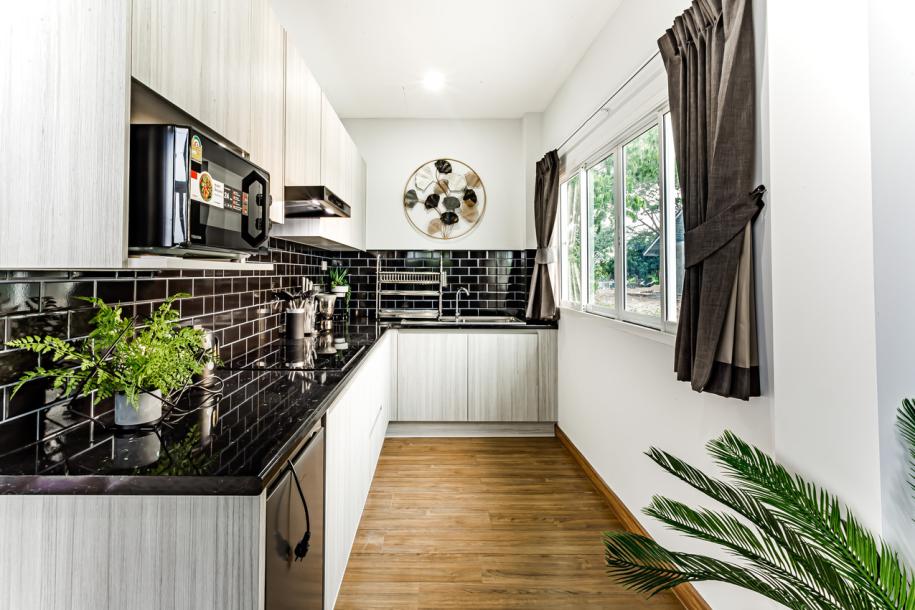 4 Bath, HouseFor Sale