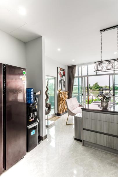 4 Bath, HouseFor Sale