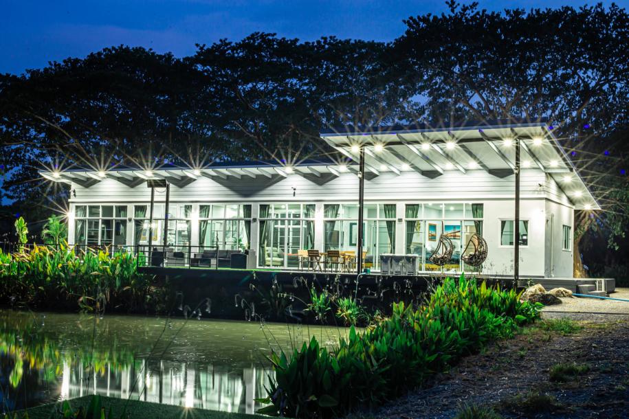 4 Bath, HouseFor Sale