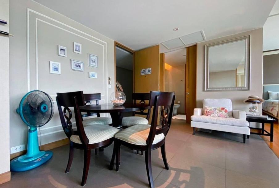 2 Bath, ApartmentFor Sale, North - Hua Hin, Prachuap Khiri Khan