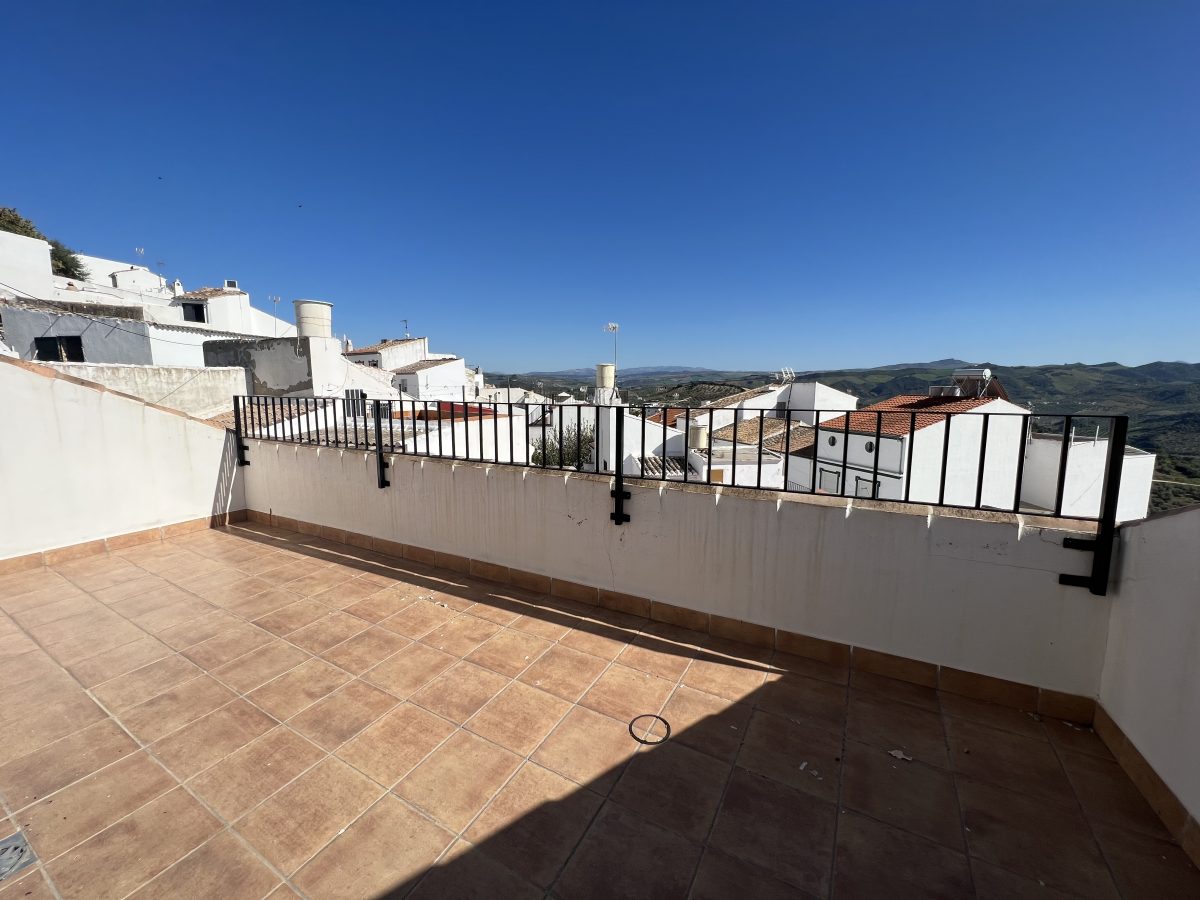 3 Bed, 1 Bath, HouseFor Sale, Olvera, Andalucia