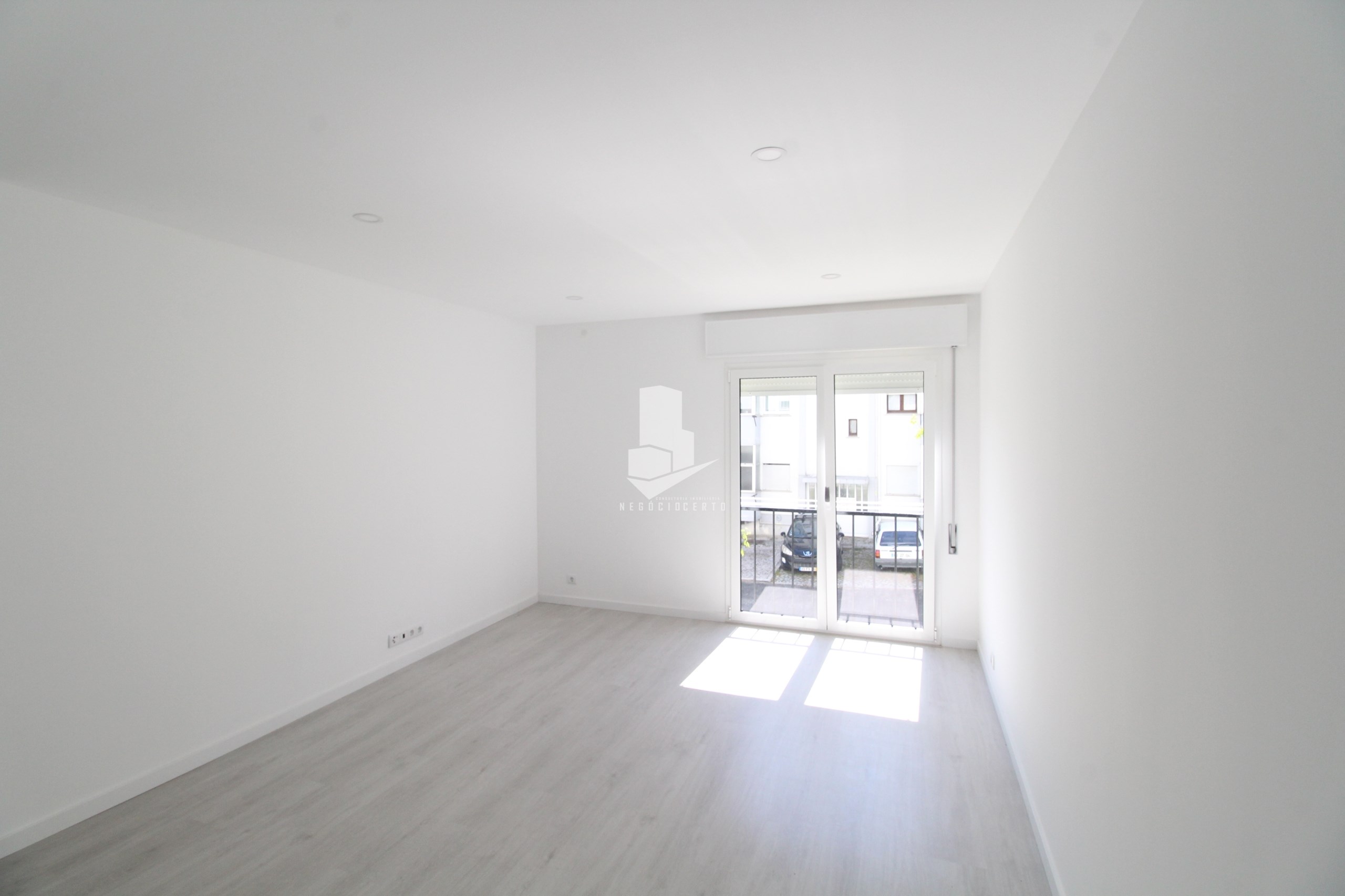 2 Bed, 1 Bath, ApartmentFor Sale, Leiria, Leiria, 2415-312