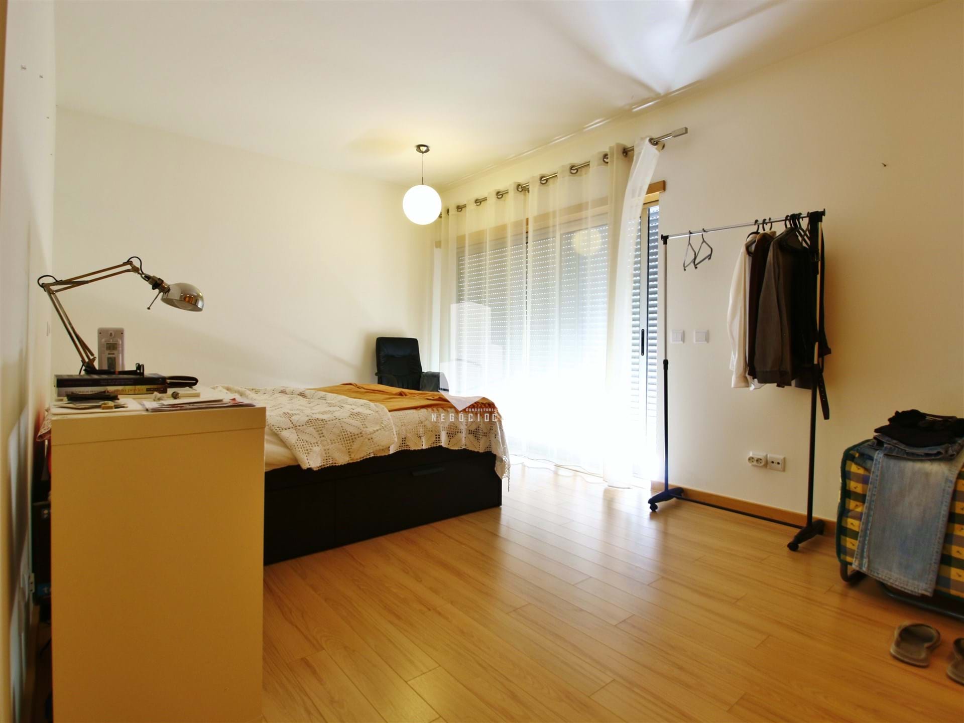 4 Bed, 3 Bath, HouseFor Sale, Leiria, Leiria