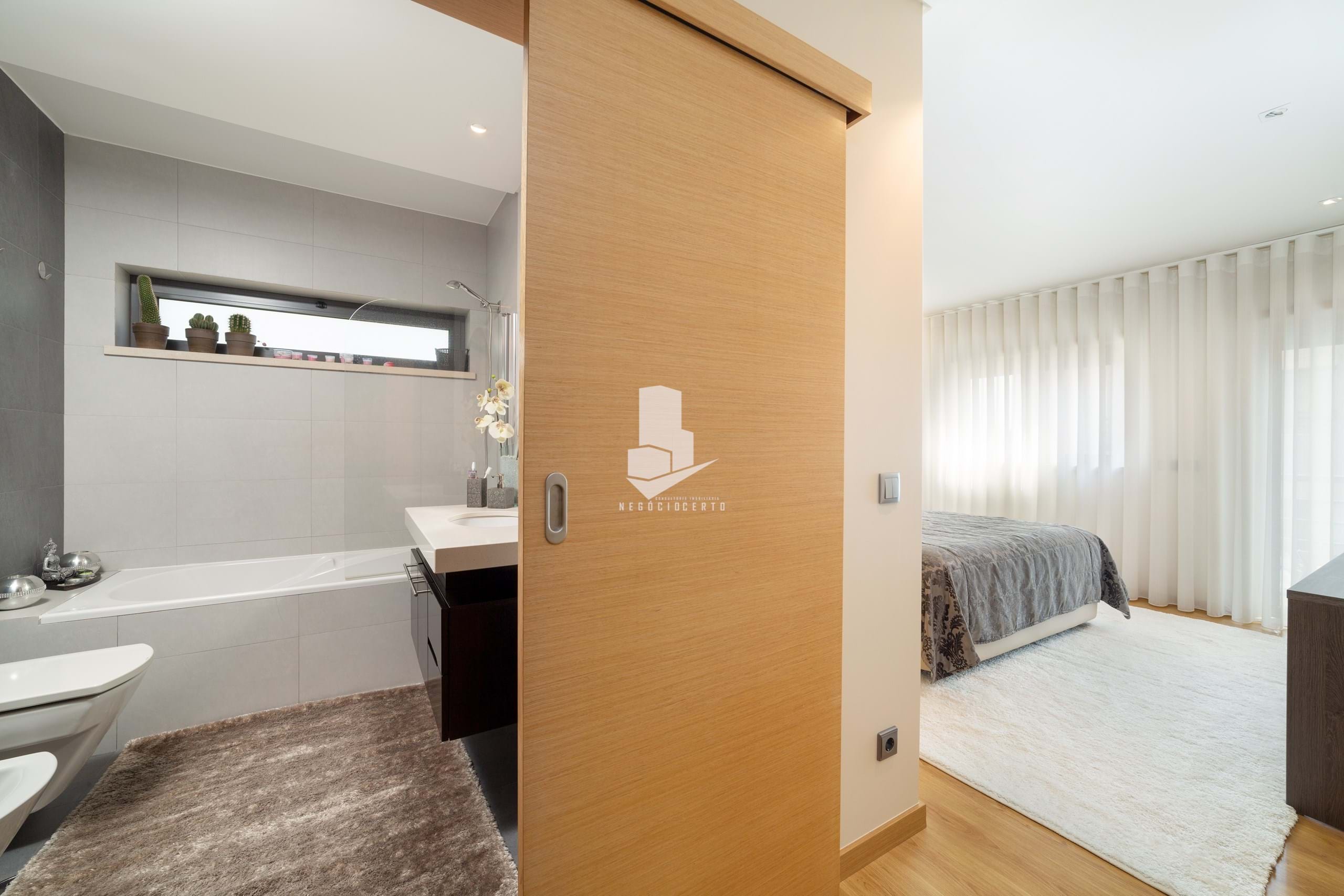 3 Bed, 3 Bath, ApartmentFor Sale, Leiria, Leiria, 2400-014