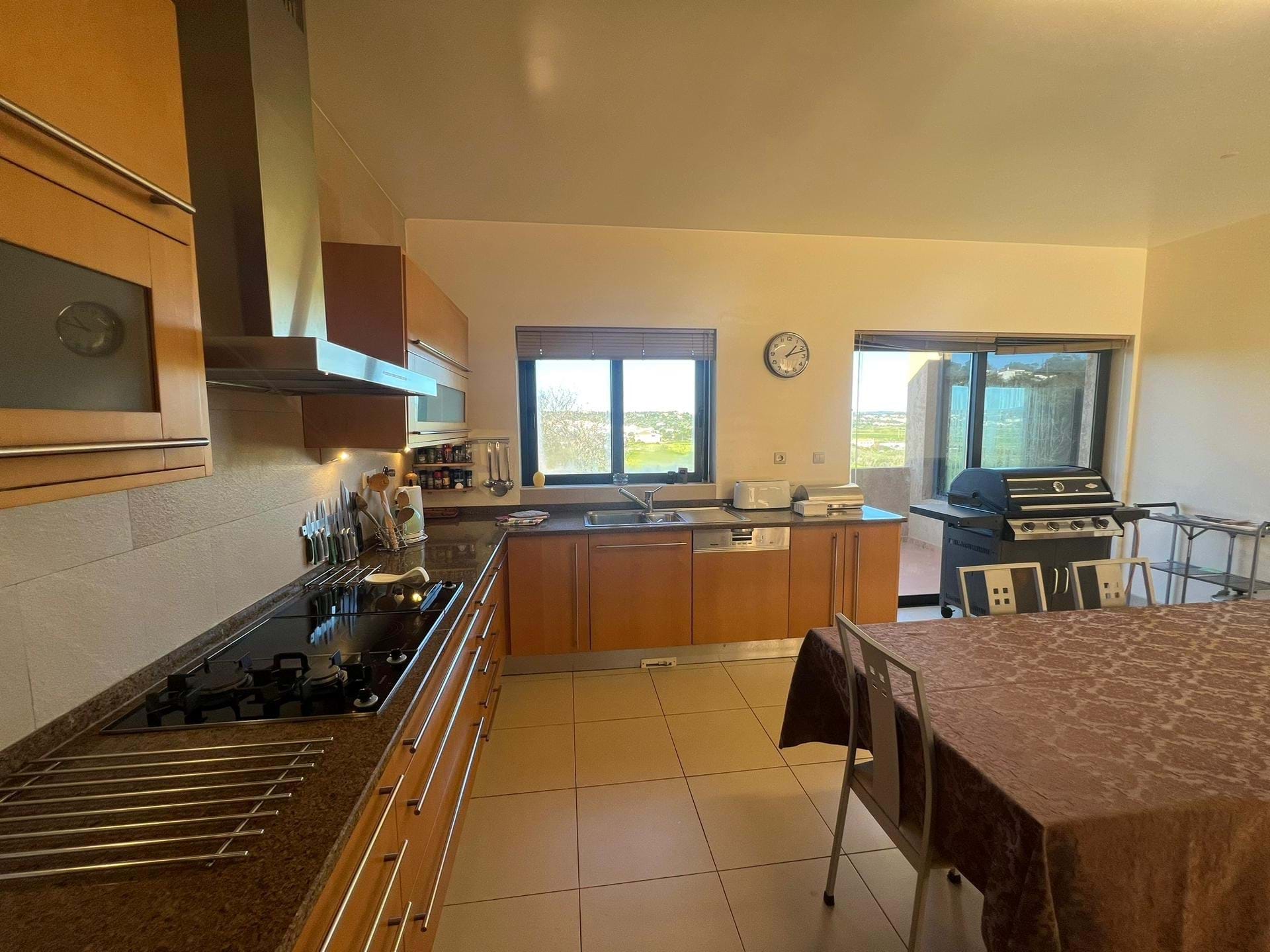 6 Bed, 4 Bath, HouseFor Sale, Lagos, Faro, 8600-319 6 Bed, 4 Bath, HouseFor Sale, Lagos, Faro, 8600-319