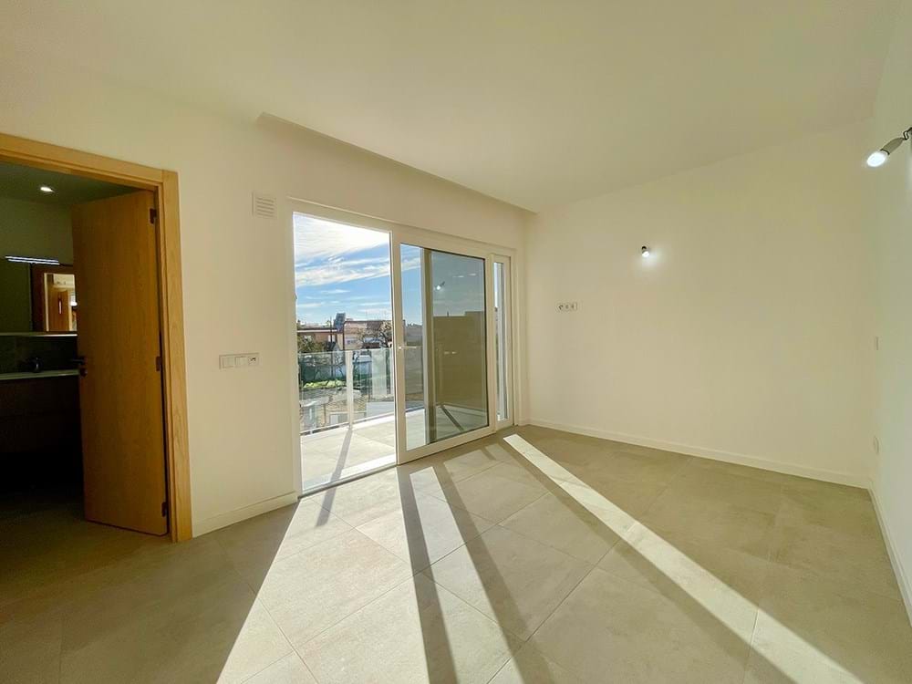 3 Bed, 3 Bath, HouseFor Sale, Lagos, Faro