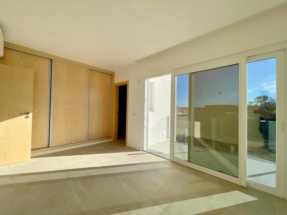 3 Bed, 3 Bath, HouseFor Sale, Lagos, Faro