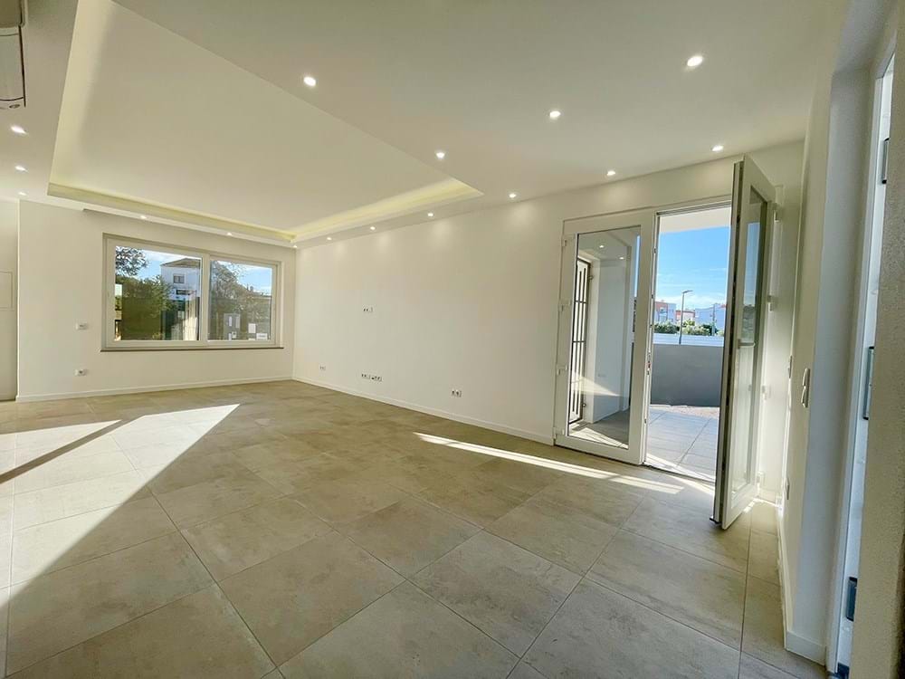 3 Bed, 3 Bath, HouseFor Sale, Lagos, Faro