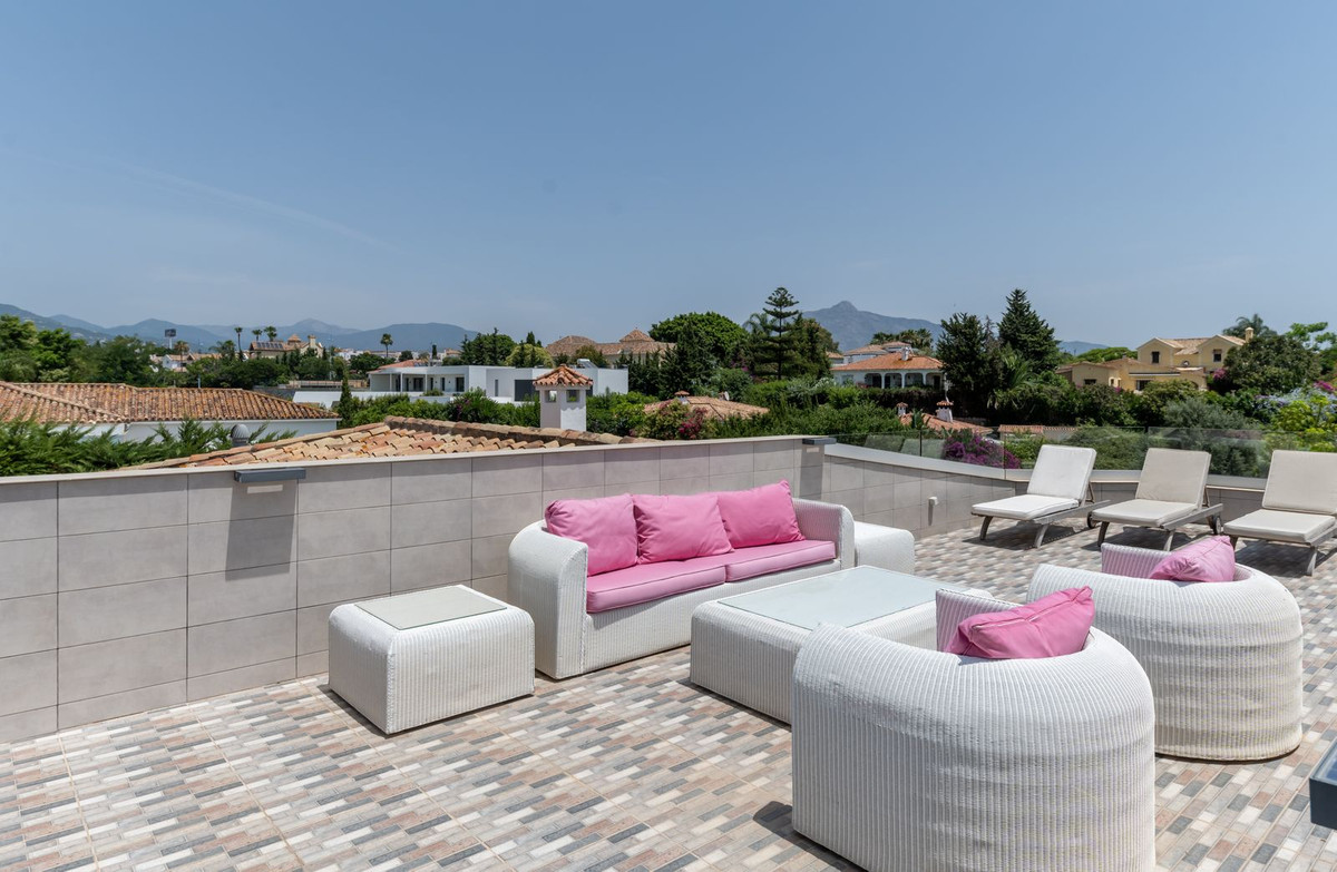 8 Bed, 8 Bath, HouseFor Sale, San Pedro de Alcantara, Malaga