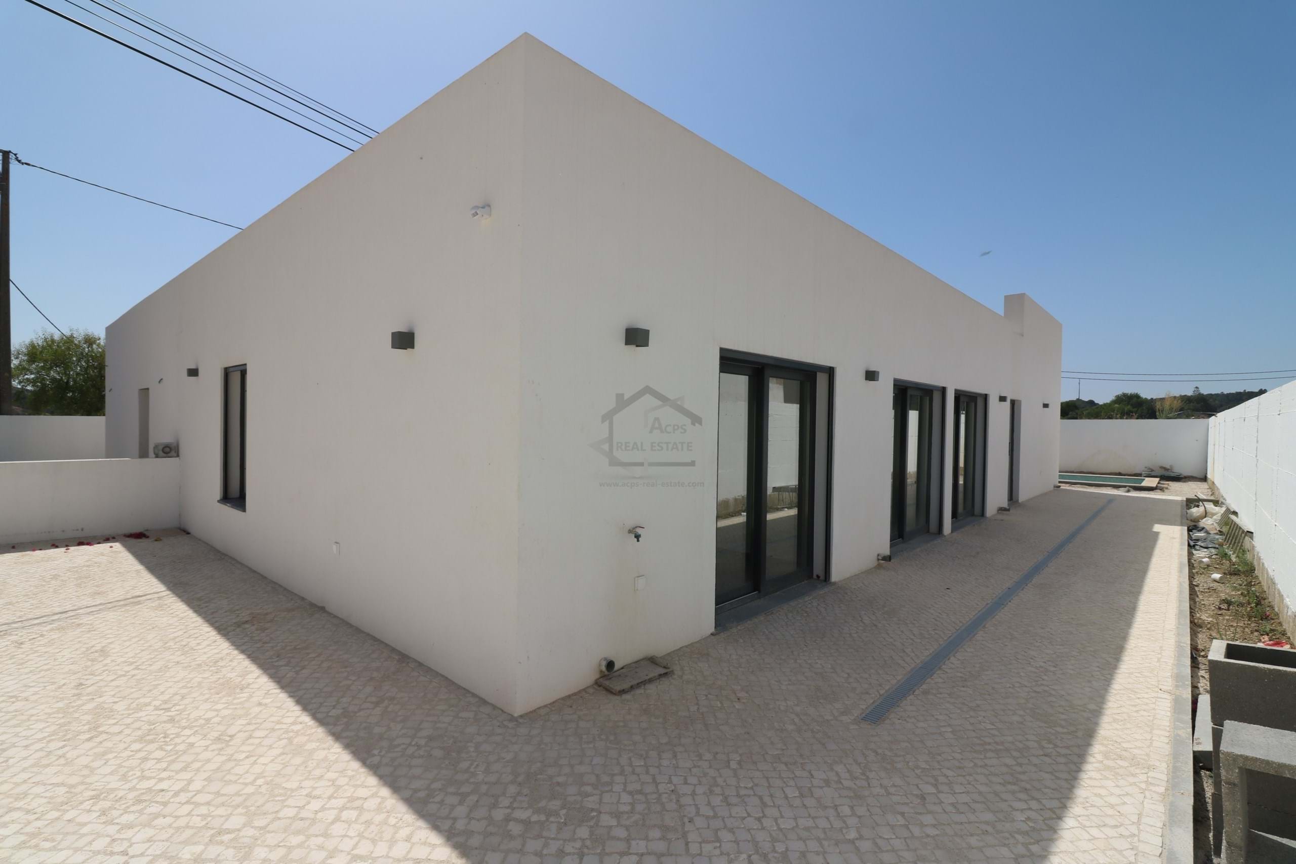 3 Bed, 2 Bath, HouseFor Sale, Sao Bras De Alportel, Faro