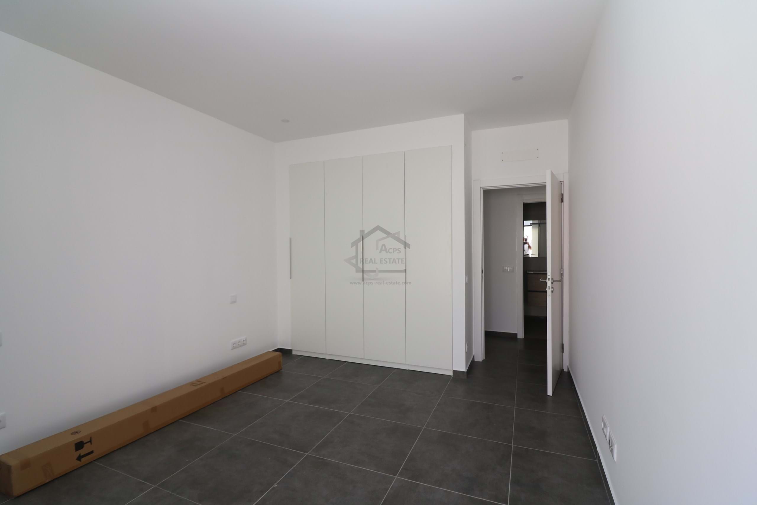 3 Bed, 2 Bath, HouseFor Sale, Sao Bras De Alportel, Faro, 8150-014