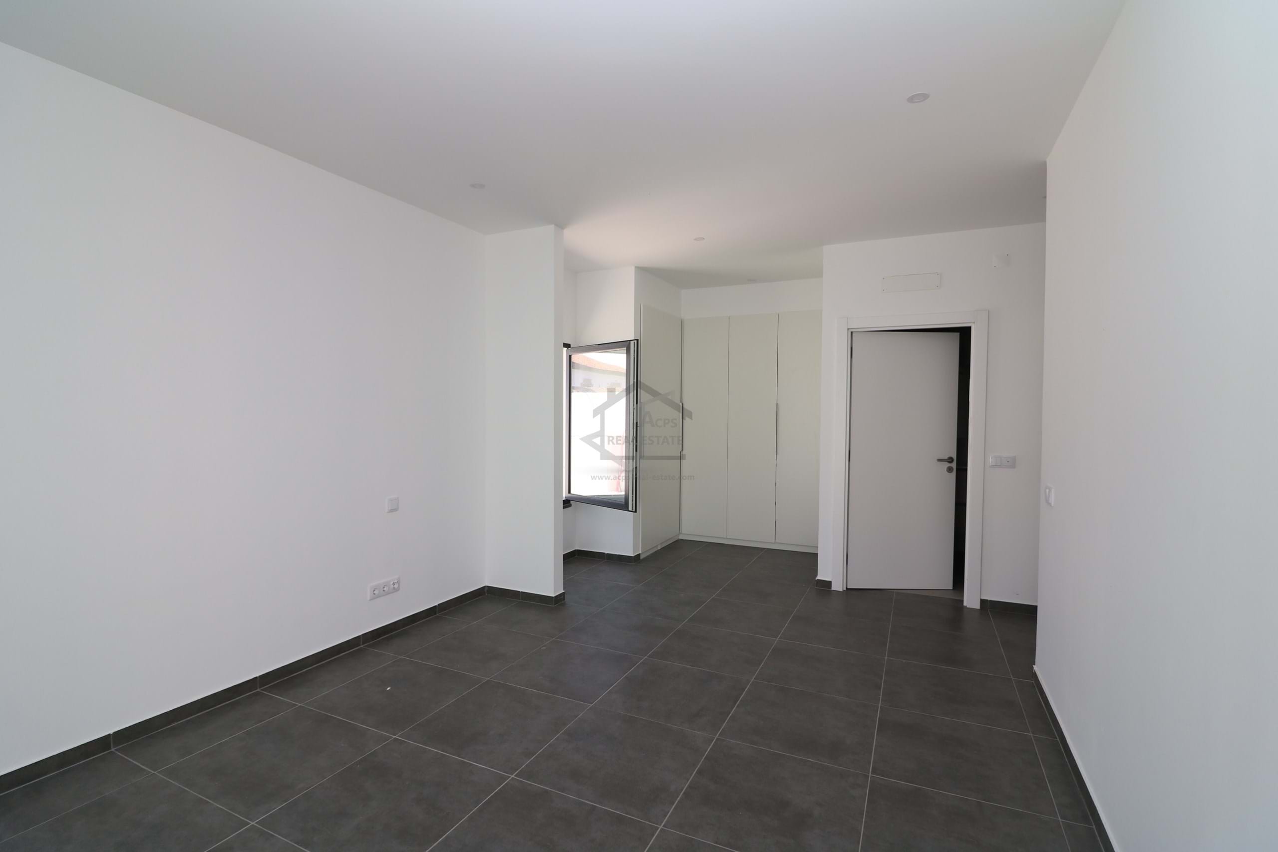 3 Bed, 2 Bath, HouseFor Sale, Sao Bras De Alportel, Faro, 8150-014