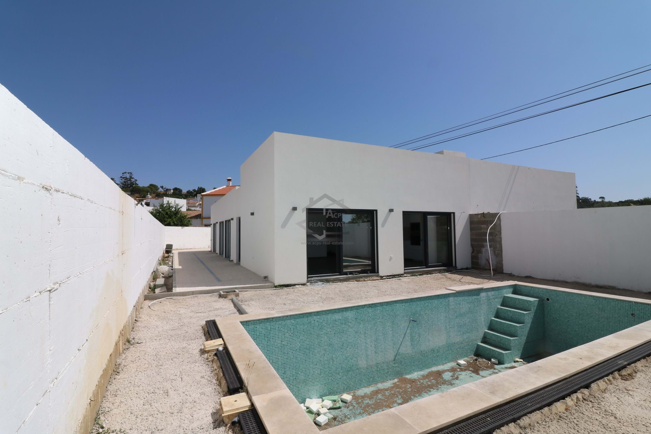 3 Bed, 2 Bath, HouseFor Sale, Sao Bras De Alportel, Faro, 8150-014